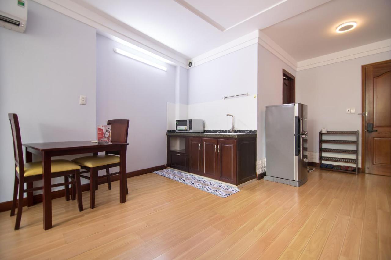 Reddoorz Near Hoa Lu Stadium Πόλη Χο Τσι Μινχ Εξωτερικό φωτογραφία